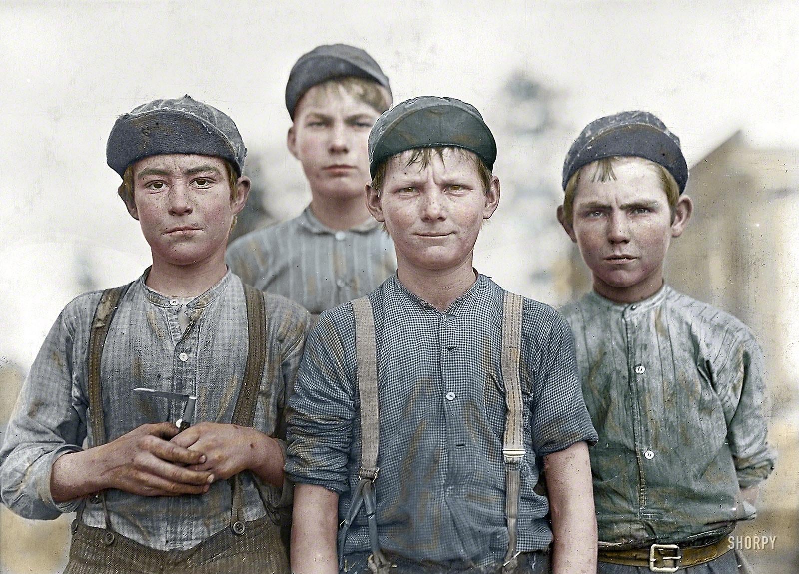 【モノクロ→カラー】 1909年製の童工！紡績工場で働く少年たちの過酷な現実！