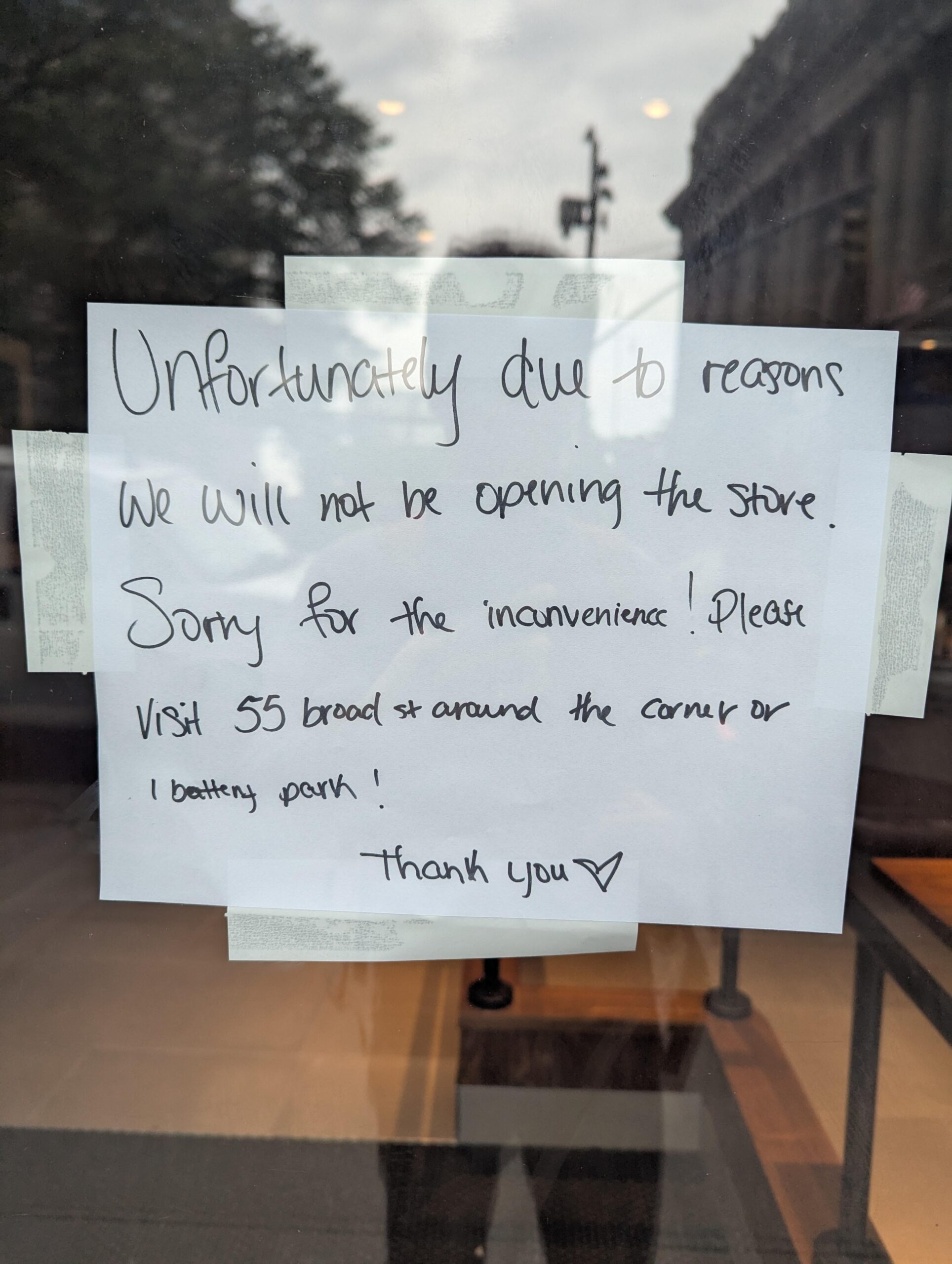 謎の理由でスタバ新店舗開店延期！何が起きた！？