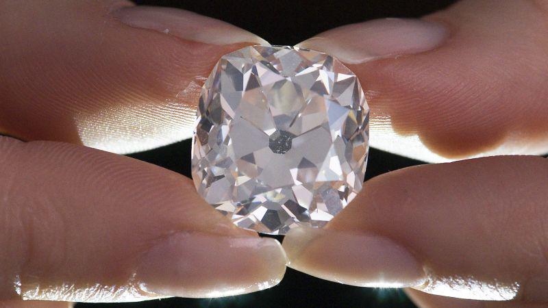 10ポンドの指輪が65万ポンドに！80年代の驚愕鑑定結果