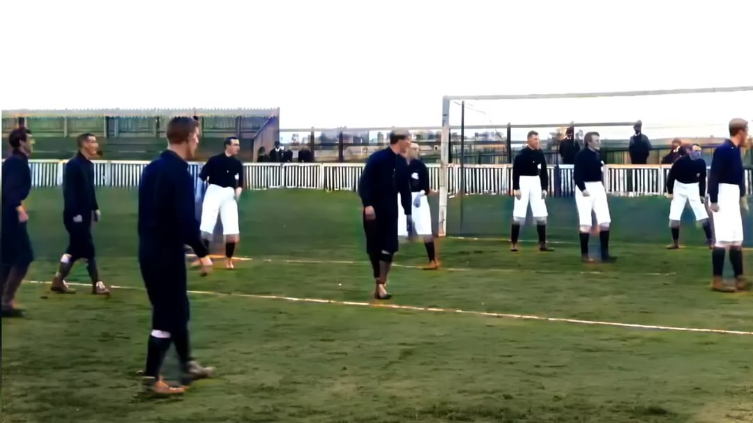 【世界初】1897年のサッカー試合映像がカラーで復活！グレン vs クリフトン