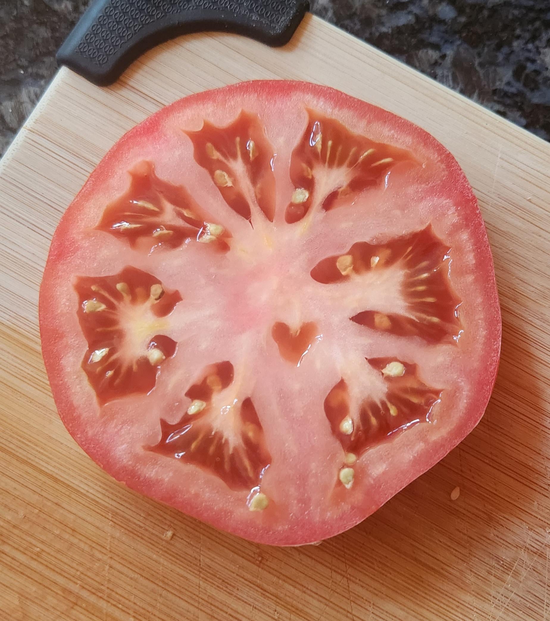 トマトにハート！奇跡の野菜？画像あり