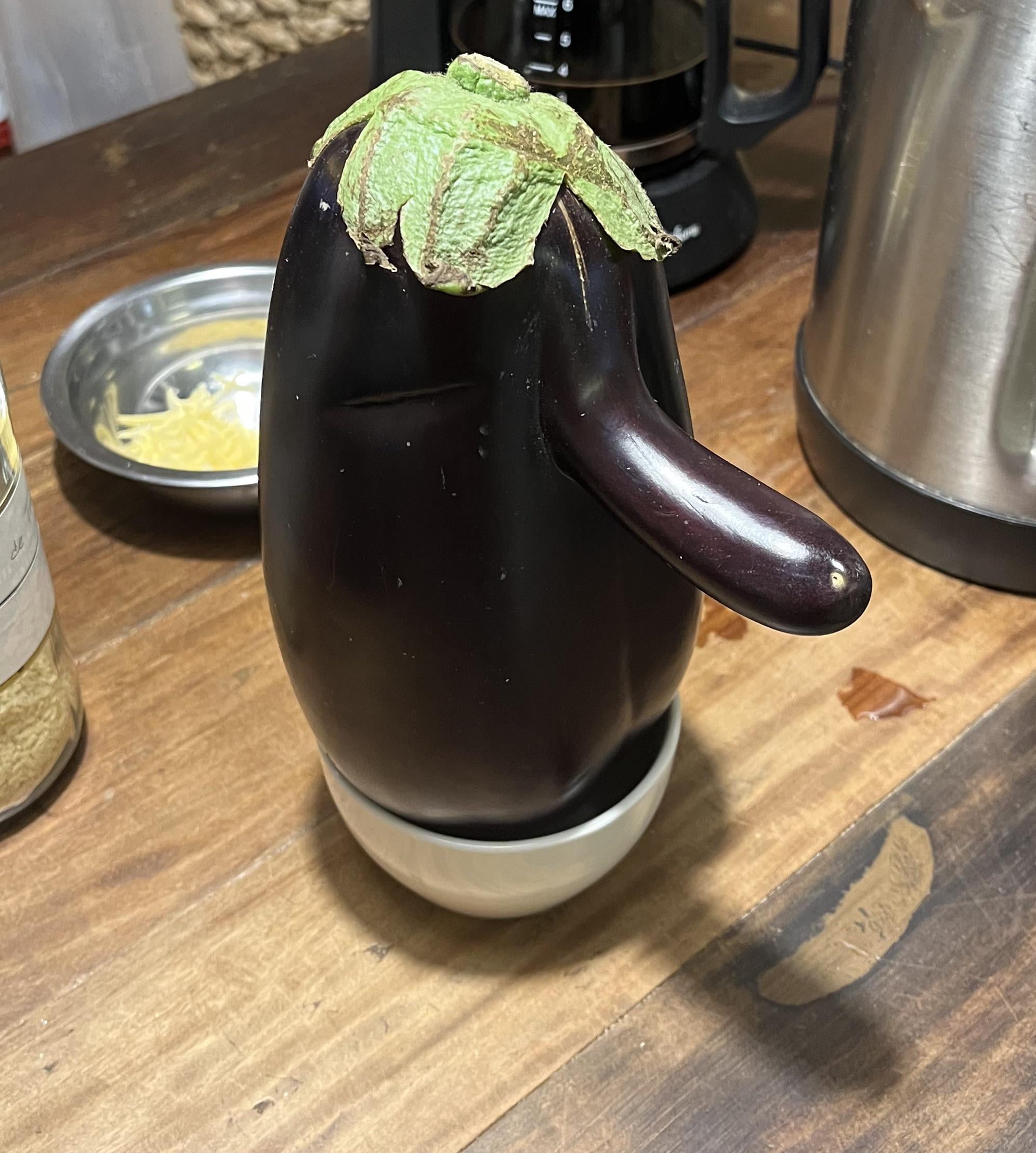 ナスに鼻が生えててワロタｗｗｗｗｗ　衝撃の買い物