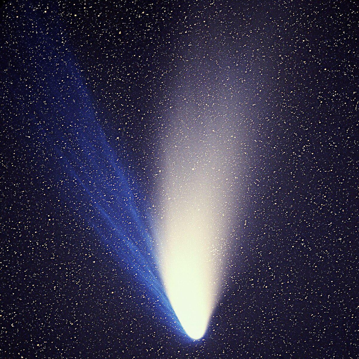 【衝撃】ハレーボップ彗星、二人同時発見！一人はメール、もう一人は電報！