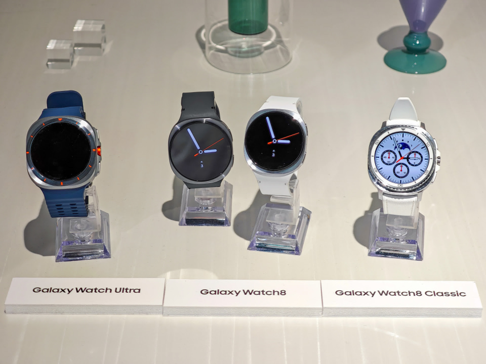 
ドコモ、Galaxy Watch8シリーズを8月1日発売！注目のUltraモデルも登場
Galaxy Watch8/Classic/Ultra、ドコモから8月1日発売！詳細スペックをチェック
【ドコモ】Galaxy Watch8シリーズ発売決定！予約開始日・価格情報まとめ
速報！ドコモ、Galaxy Watch8シリーズ（Ultra含む）を8月1日発売
ドコモでGalaxy Watch8シリーズを買うなら！発売日・価格・キャンペーン情報
