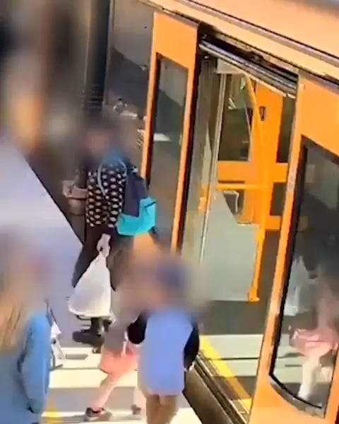 【危険】駅のホームと電車の隙間、マジで何とかしろ！