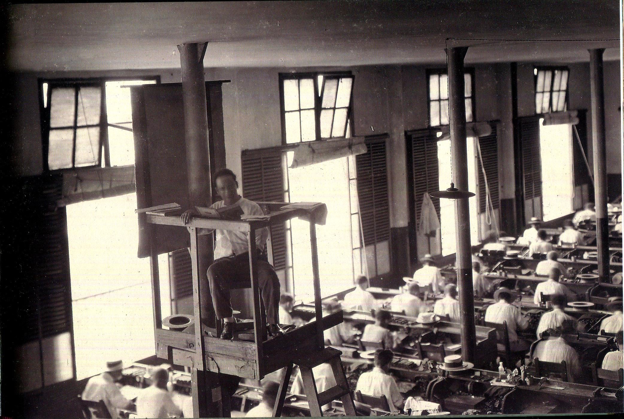 【衝撃】葉巻工場に朗読係を置いた結果www【1933年ハバナ】