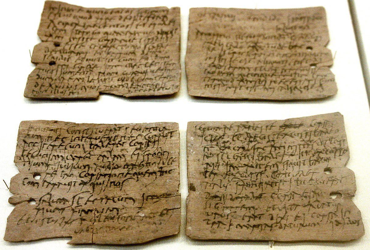 【速報】2000年前のローマ兵士からの手紙が見つかる！「明日の指示とビールもっと！」