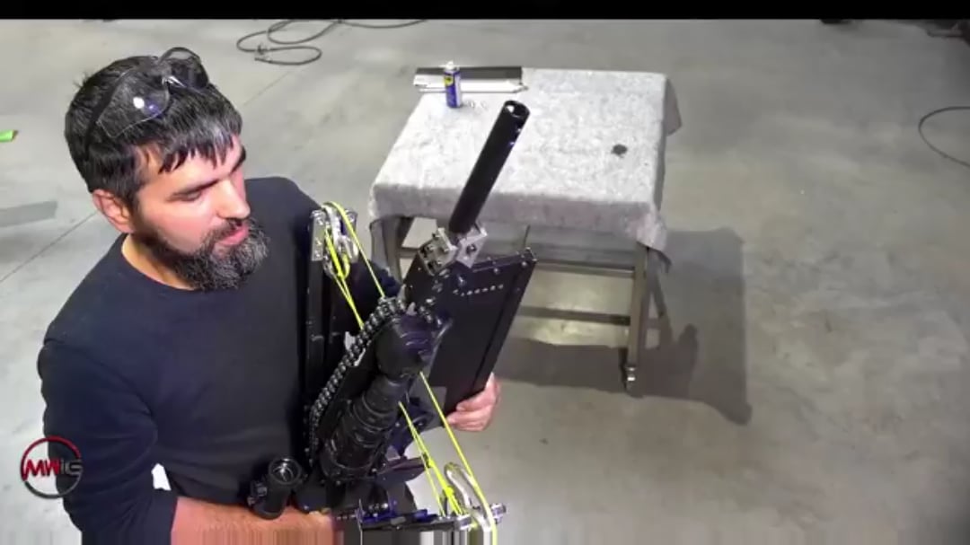 【マジか】男、全自動クロスボウを自作してしまう