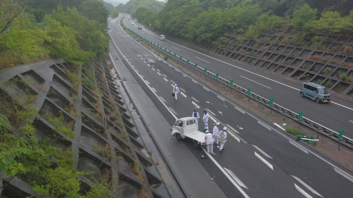 
【山陽道】上り・鴨方IC～玉島ICで事故通行止め！軽トラ衝突で運転手重体、最大12km渋滞【岡山】
【速報】山陽道・上り線で事故！軽トラが側壁衝突、鴨方IC～玉島IC通行止め・大渋滞発生【岡山県】
山陽道上り、鴨方IC付近で事故！軽トラ衝突で通行止め、運転手重体・最大12km渋滞【岡山県・交通情報】
