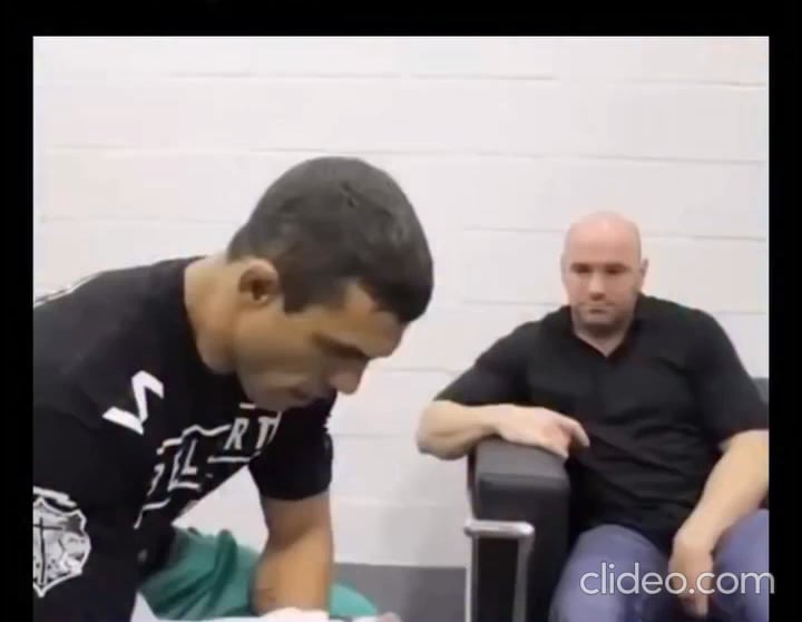 UFCファイターの減量テク！タオル越しに氷を噛む裏技がヤバい