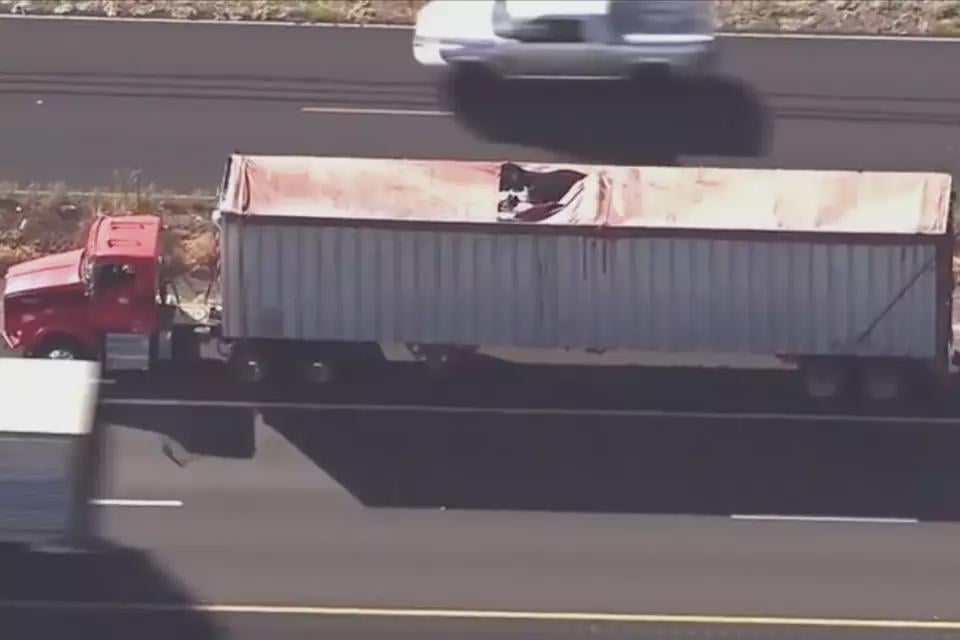 【カリフォルニア】ロディ・パラシュートセンター、1985年以降28人死亡事故も営業継続…トラック貫通落下も