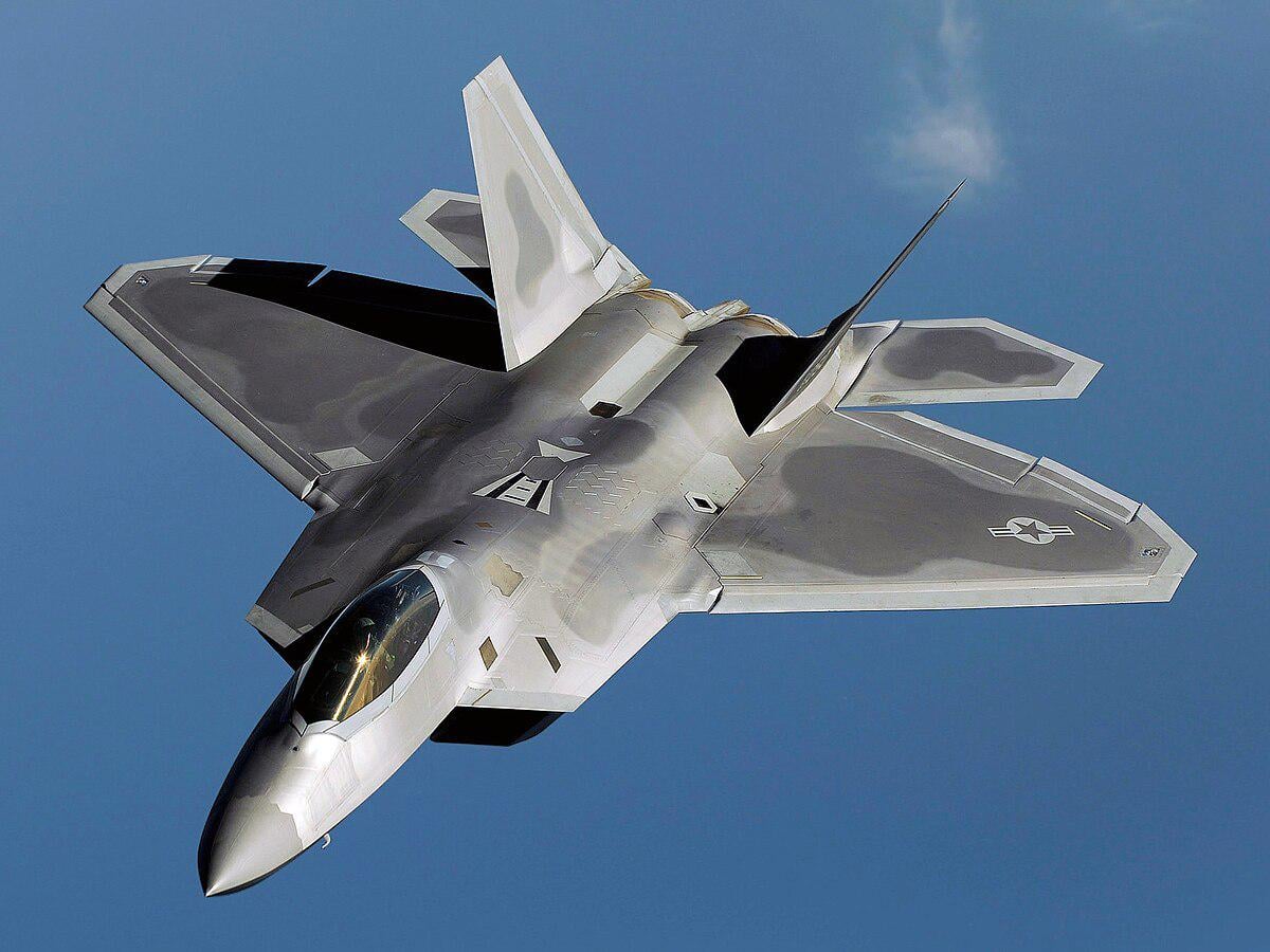 F22、25年も運用してて撃墜数たったの3機…しかも初撃墜は2023年の中国の気球ｗｗｗ