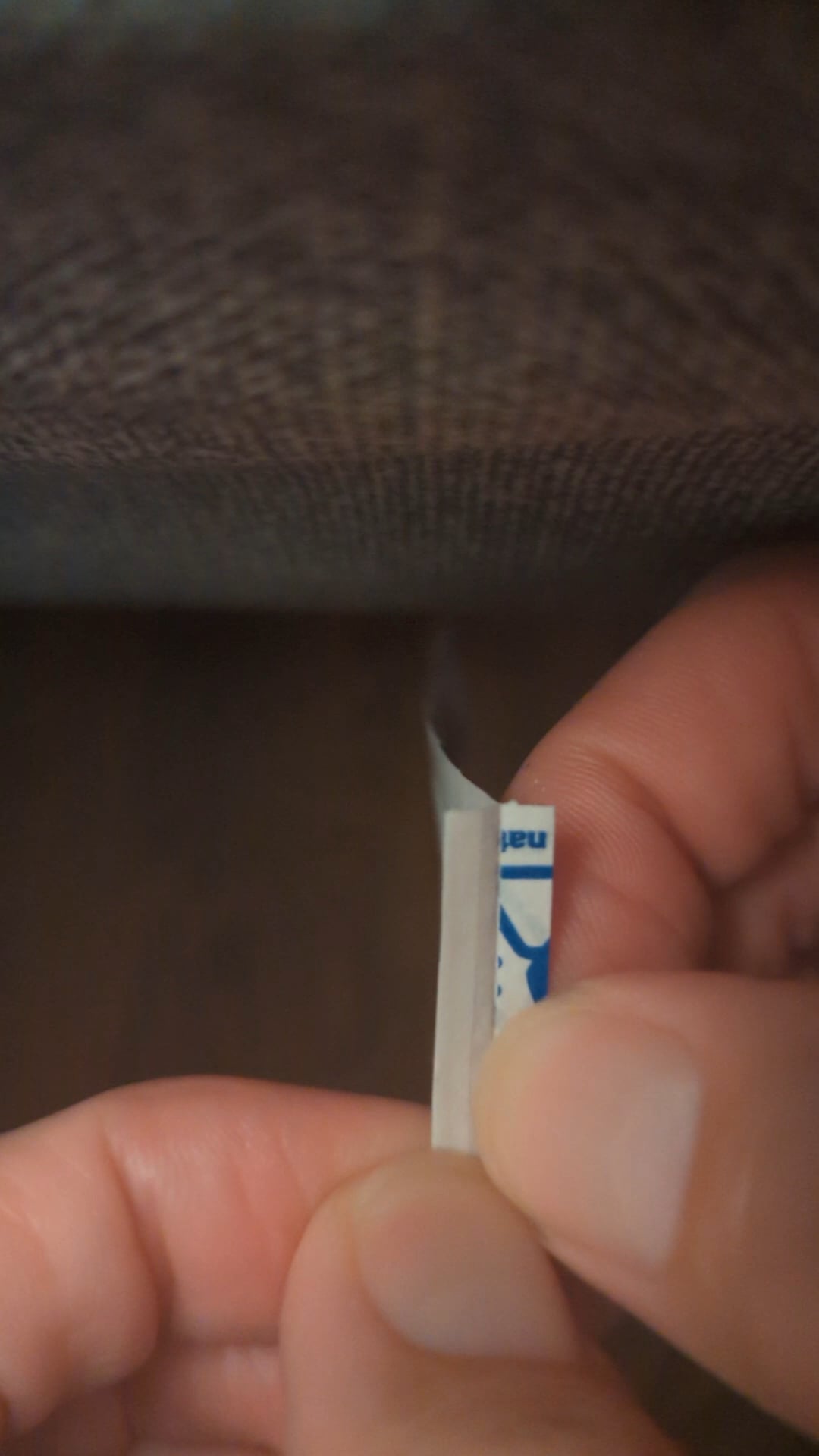 絆創膏剥がす時光る現象、トリボルミネセンスってマジ？