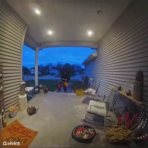 ハロウィンで子供が大興奮！楽しすぎてワロタw