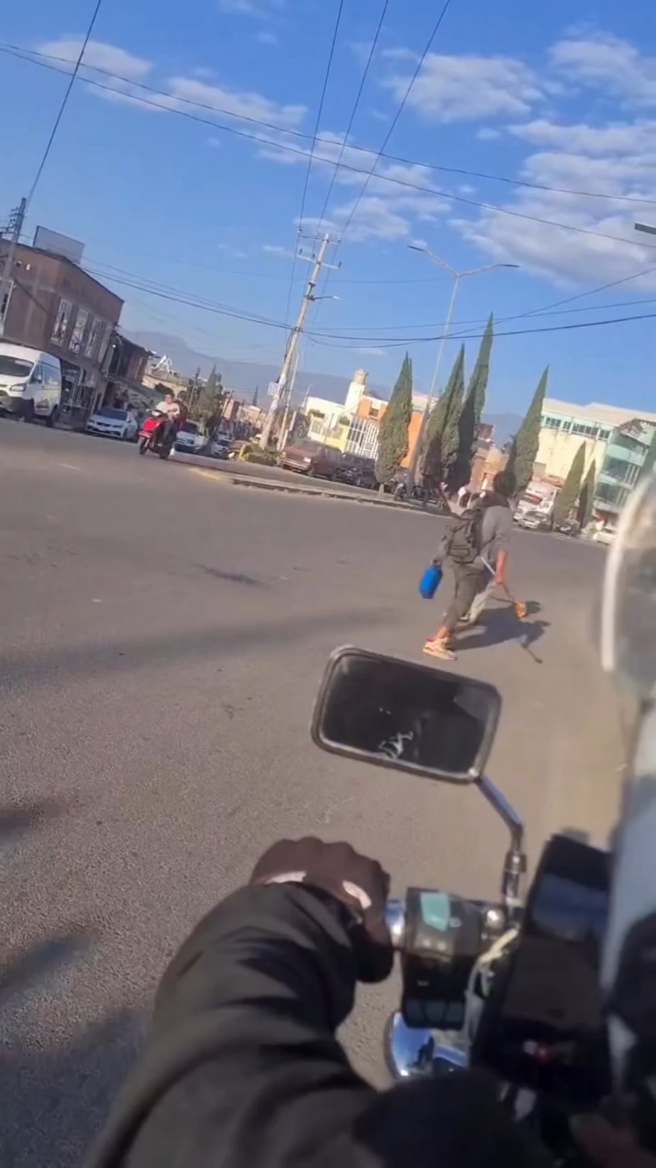 【悲報】炎の末裔さん、DQNに絡まれた結果ｗｗｗｗｗｗｗｗ