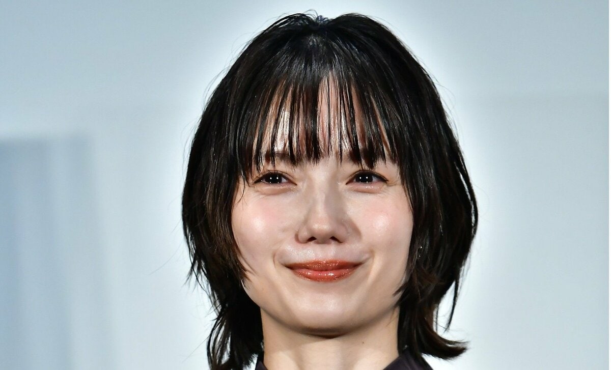 宮崎あおい、第4子出産後ドラマ復帰！同期・蒼井優と「ママ役」路線で勝てる？