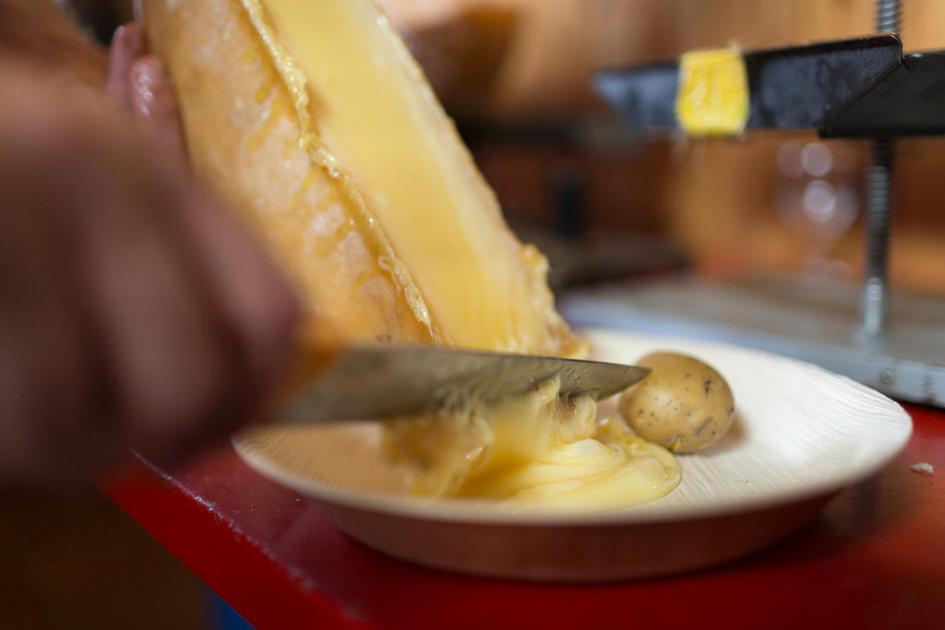 スイスの国籍取得条件がチーズ検定とかマジ？カフェ経営者がラクレット原産地で落選ｗｗｗ