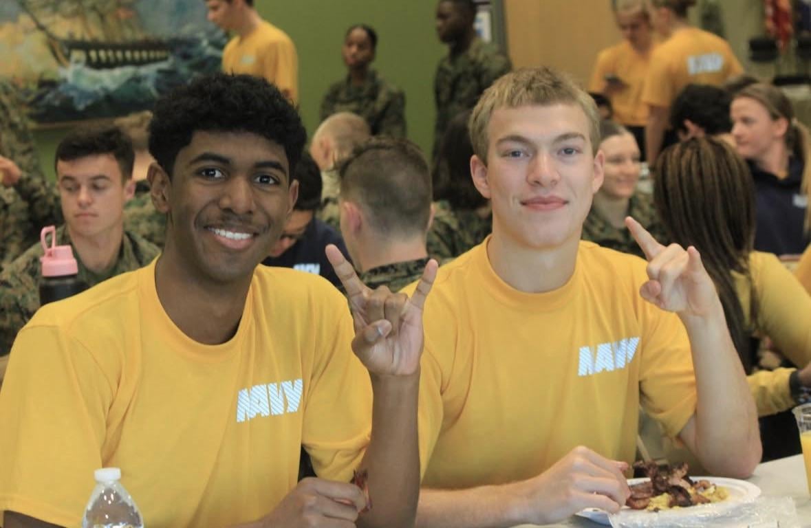 【衝撃】この写真、実は2枚の写真だった！？→ネット民騒然「騙された…」