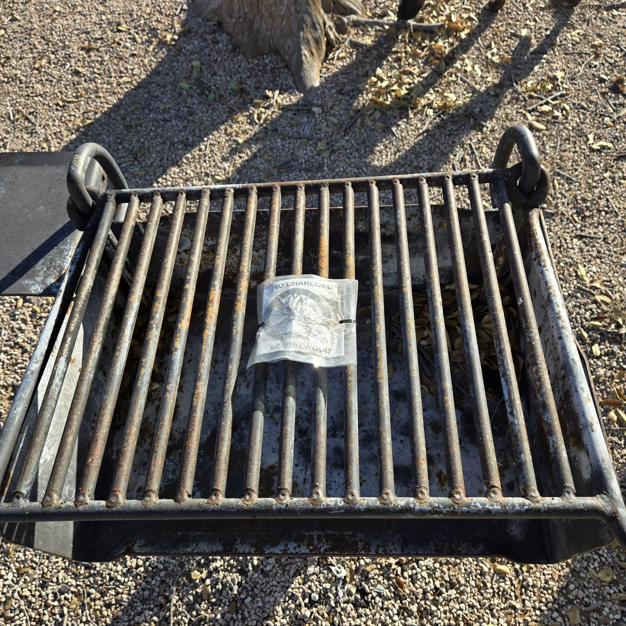 公園のBBQグリル、まさかの燃料制限で炎上不可避ｗｗｗ