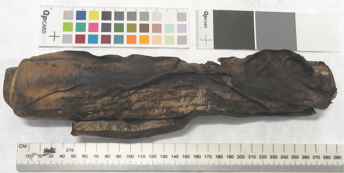 古代の巻物、3Dスキャンで仮想的に開いて読める技術が開発される