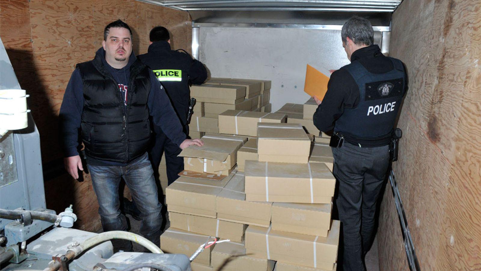 仕事を辞めた男、ガチで札刷り始める → 警察も驚愕のクオリティで逮捕されるも、まさかの展開にｗｗｗ