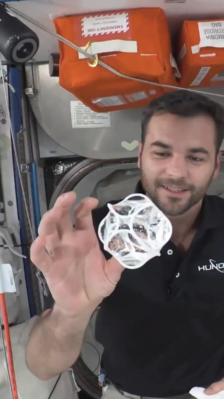 【朗報】宇宙での液体の貯蔵方法、マジで革命的な新技術ｷﾀ━━━━(ﾟ∀ﾟ)━━━━!!