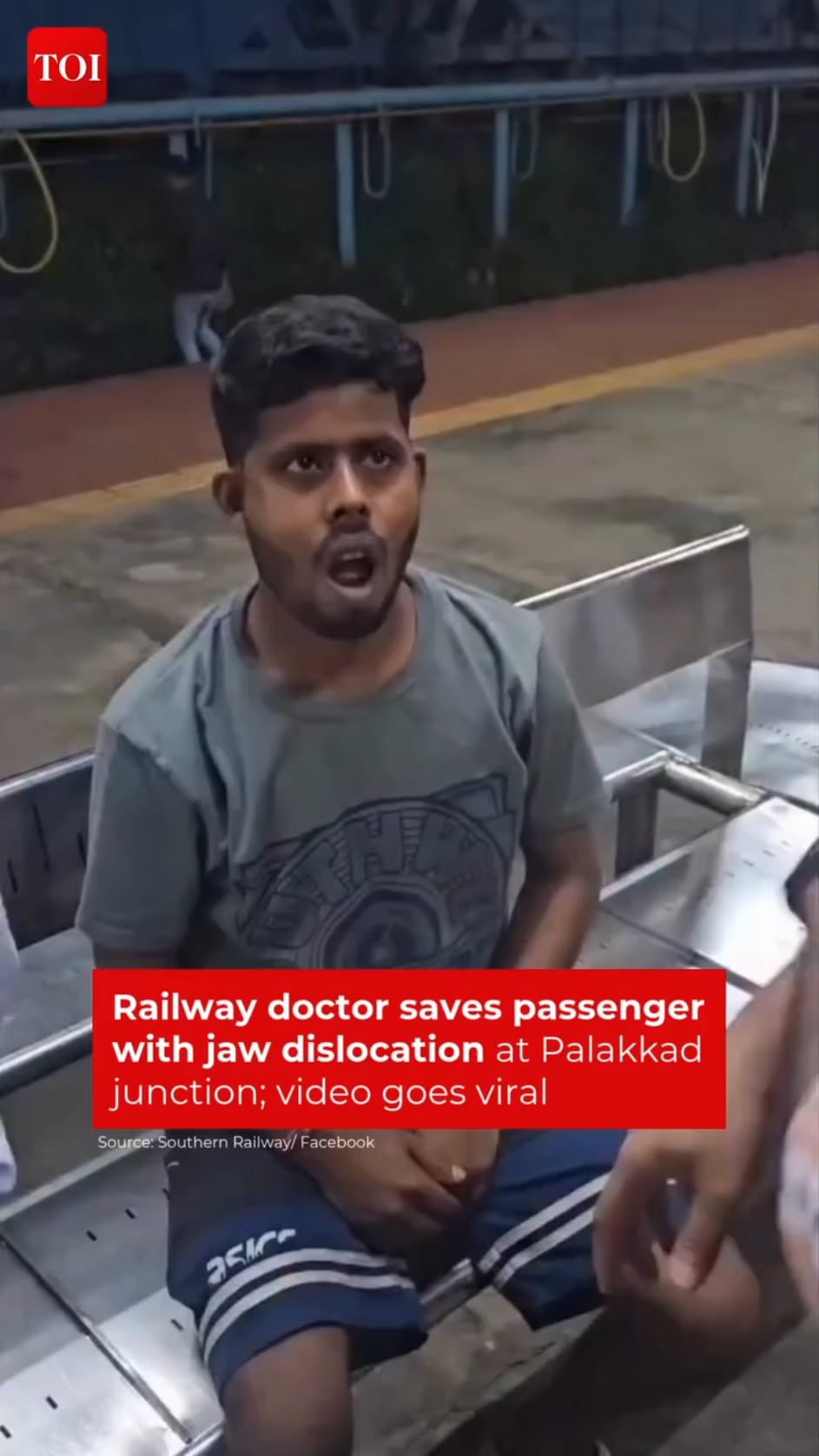 【神業】駅で顎が外れた乗客、医者が即座に治療！海外で話題に