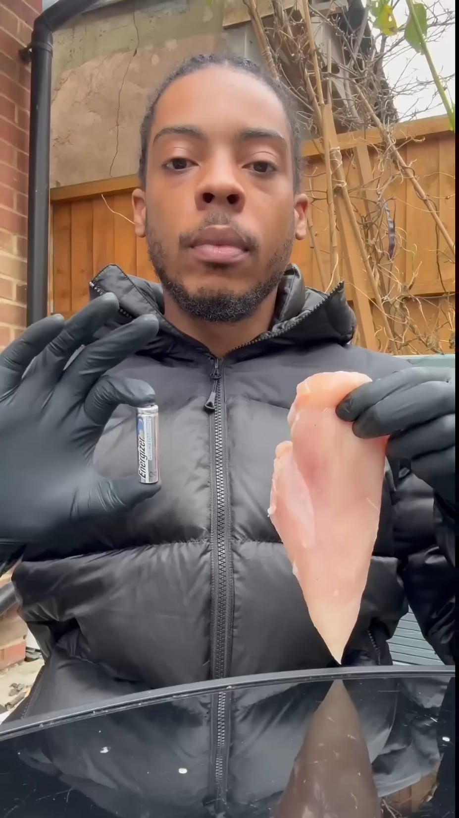 リチウム電池誤飲したらマジでヤバすぎワロタ…救急搬送不可避！？