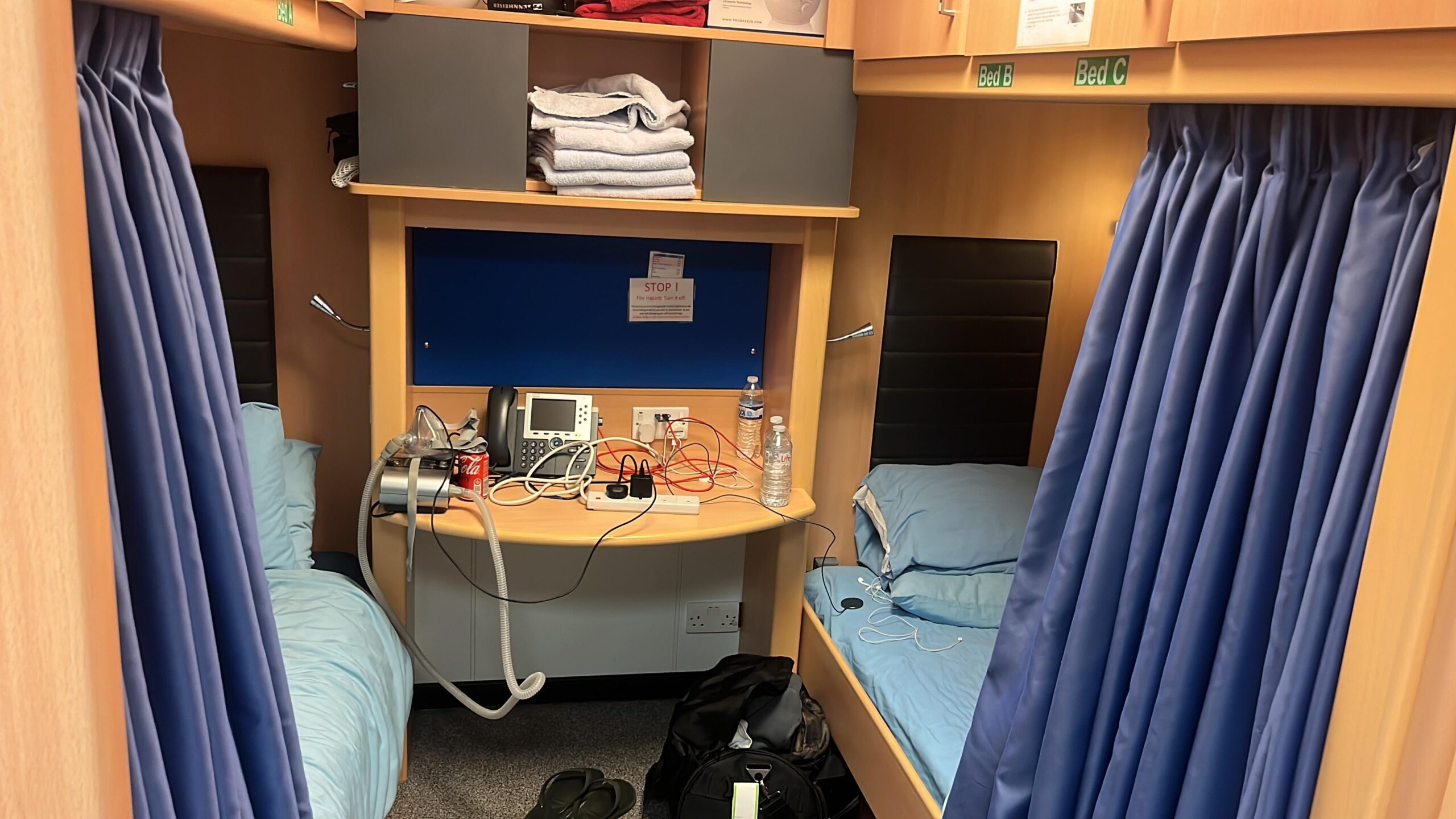 【悲報】英国石油採掘基地での2週間、マジで想像を絶する生活だった…