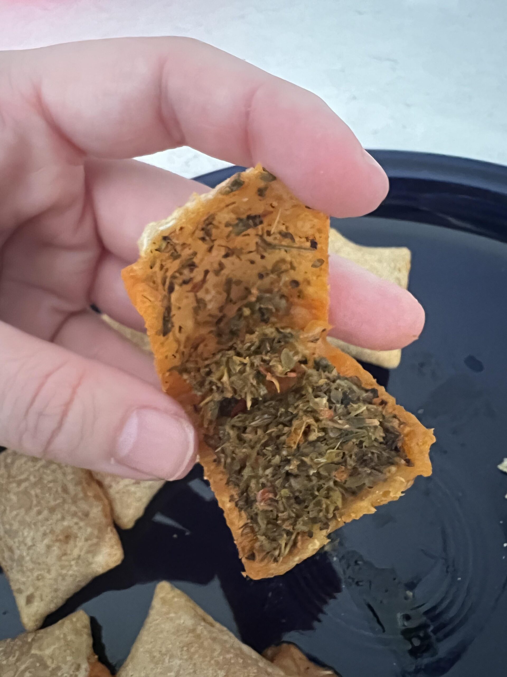 【悲報】ピザロールの中身がマジでヤバかった件