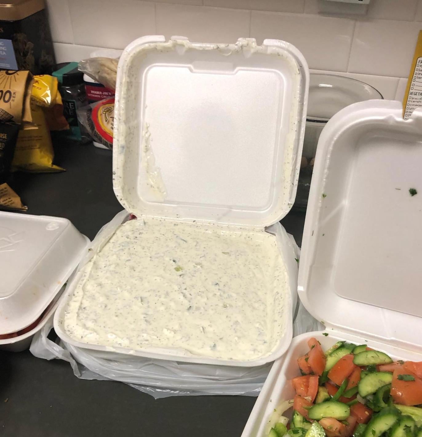 【衝撃】ツァツィキソース多めにしたら、一年分きたんだがwww