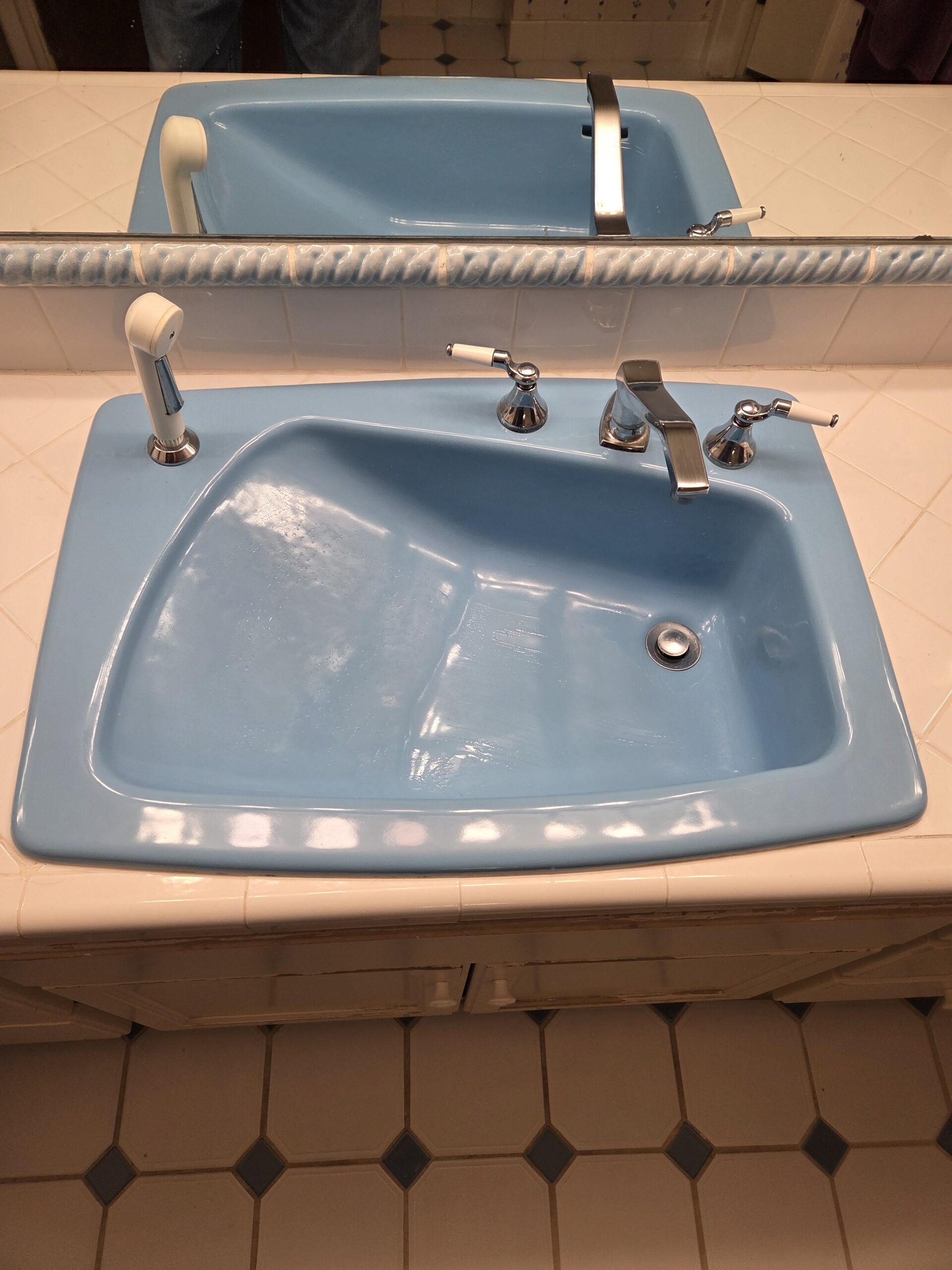 【昭和遺産】1972年築の家に謎のベビー用シンクが！？